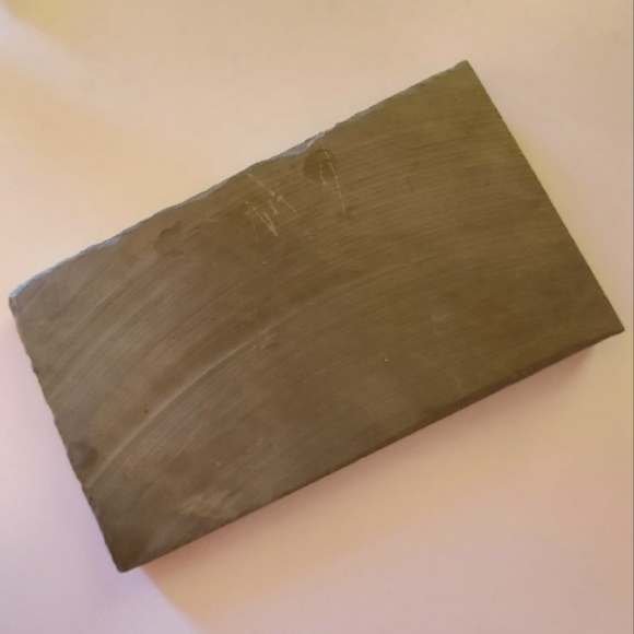 Moving Deer Painting on Stone, Artisan Creation made in Alberta comes with stand - Picture 4 of 11